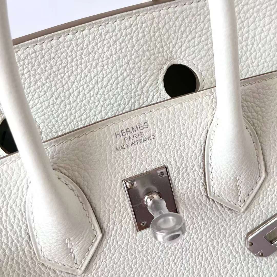 Hermès（爱马仕）Birkin 铂金包 Togo皮 顶级小牛皮 0T 蘑菇白 银扣 25cm 全手工蜡线缝制 Phw