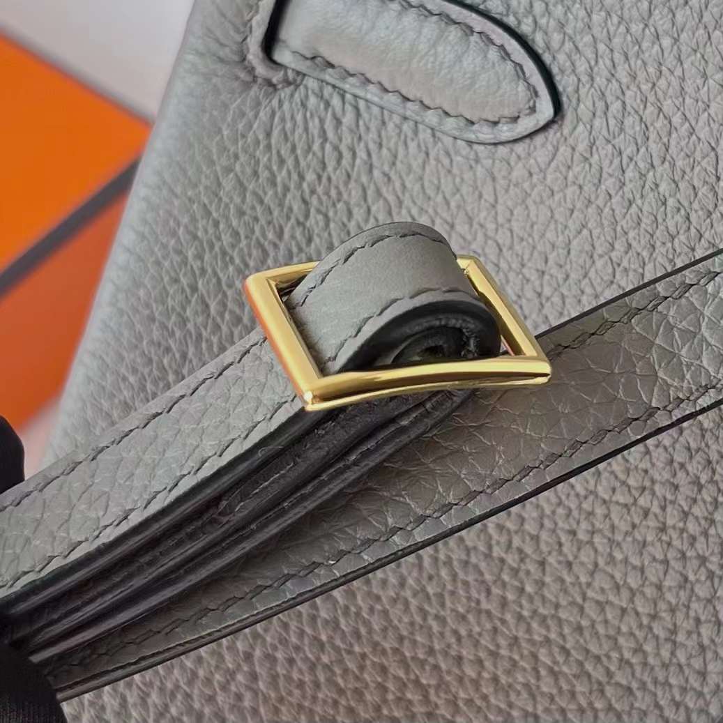 Hermès（爱马仕）Kelly Ado 双肩包 Clemence 8F 锡器灰 金扣 22cm 全手工蜡线缝制 Ghw