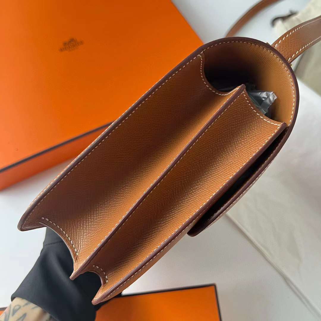 Hermès（爱马仕）Constance 空姐包 Epsom Ck37 金棕色 金扣 24cm 全手工蜡线缝制 Ghw