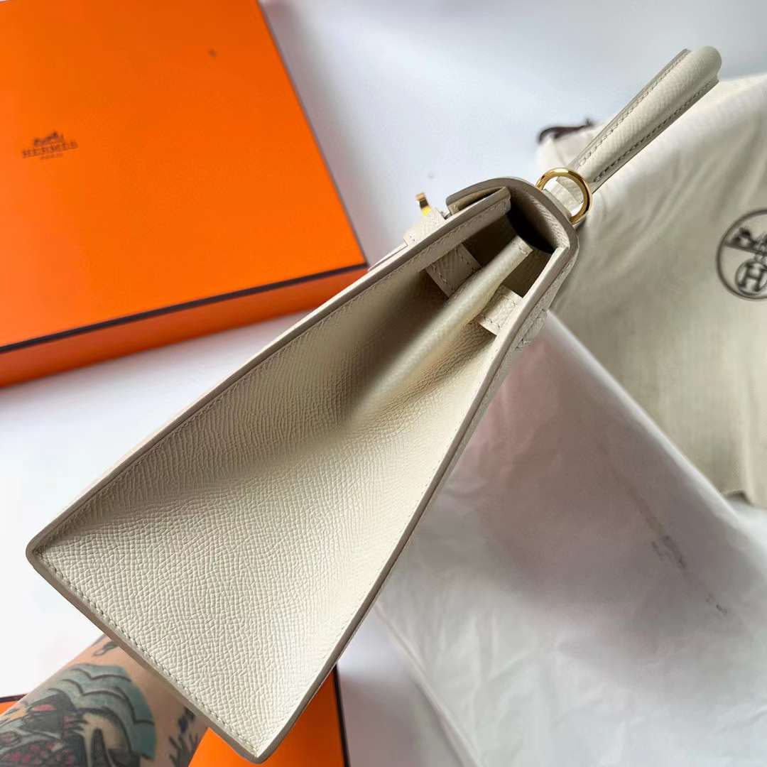 Hermès（爱马仕）Kelly 凯莉包 Epsom Ck10 奶昔白 金扣 25cm 全手工蜡线缝制 Ghw
