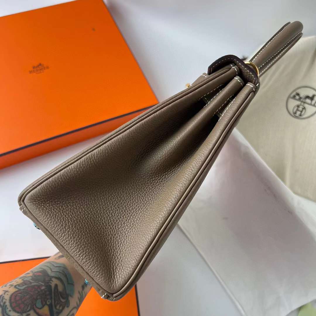 Hermès（爱马仕）Kelly 凯莉包 Togo皮 Ck18 大象灰 金扣 28cm 全手工蜡线缝制 Ghw