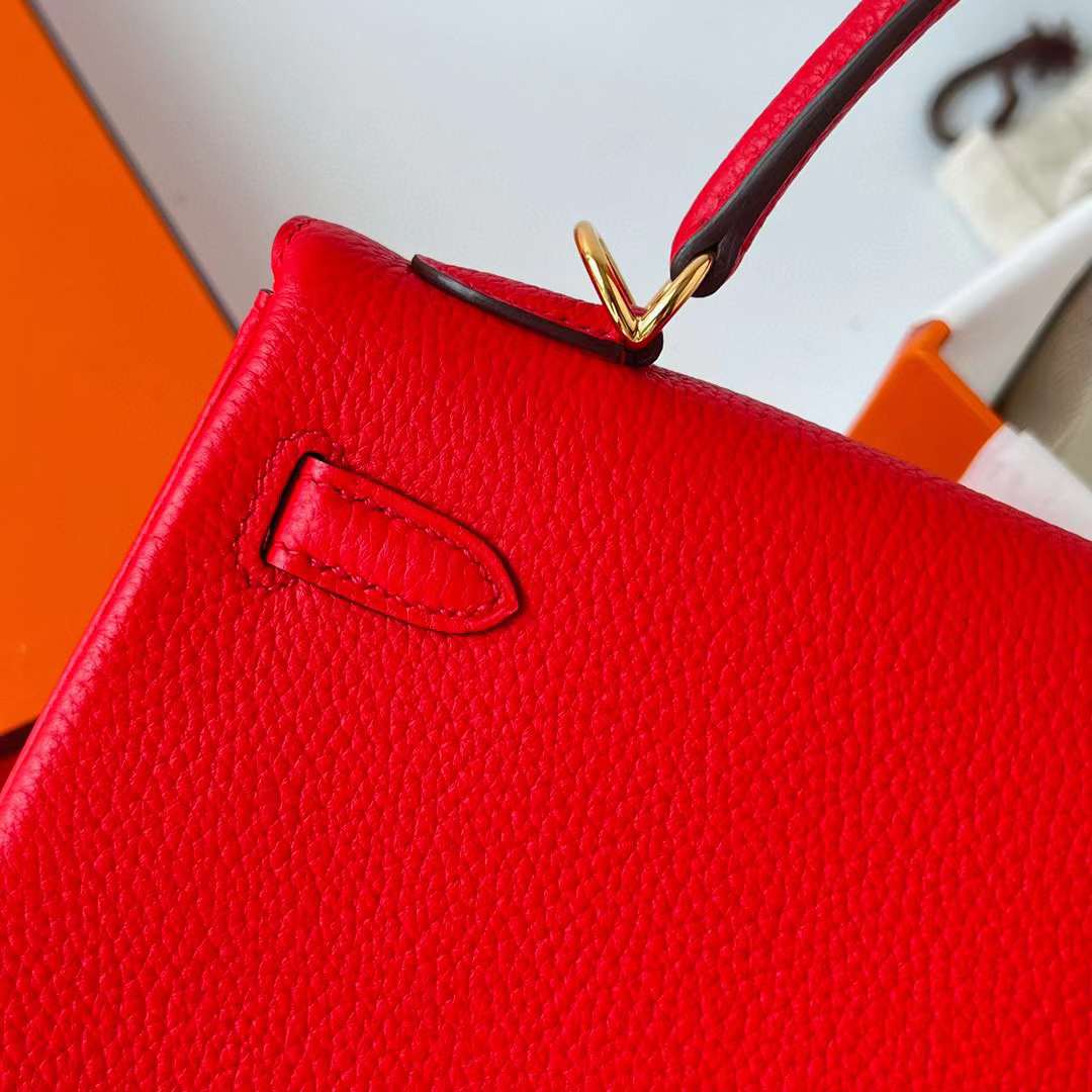 Hermès（爱马仕）Kelly 凯莉包 Togo皮 进口德国小牛皮 S3 心红色 金扣 25cm 全手工蜡线缝制 Ghw