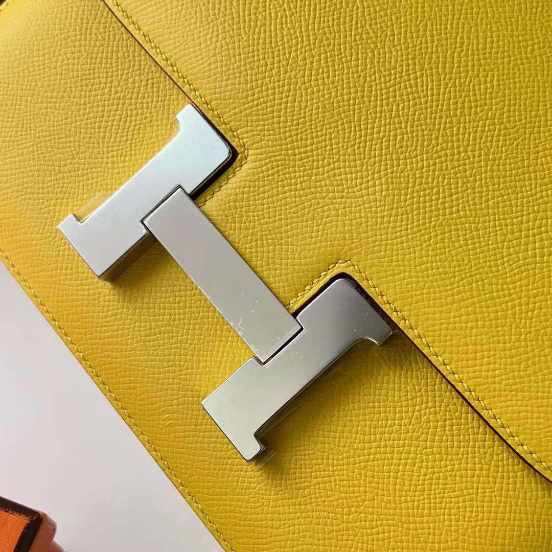 Hermès（爱马仕）Constance 空姐包 Epsom 9O 那不勒斯黄 Jaune de Naples 银扣 24cm Phw 全手工蜡线缝