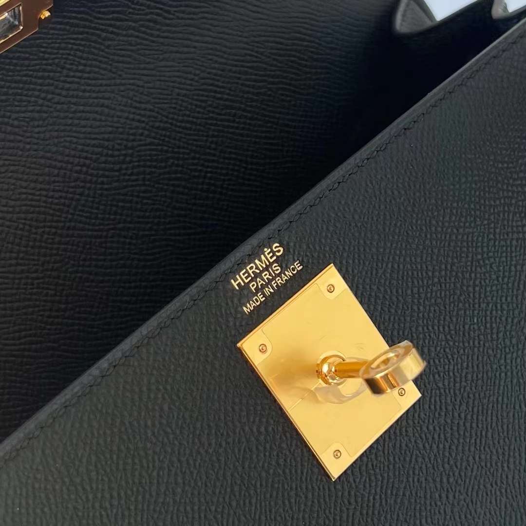 Hermès（爱马仕）Kelly 凯莉包 Epsom Ck89 黑色 Noir 金扣 28cm 全手工蜡线缝 Ghw