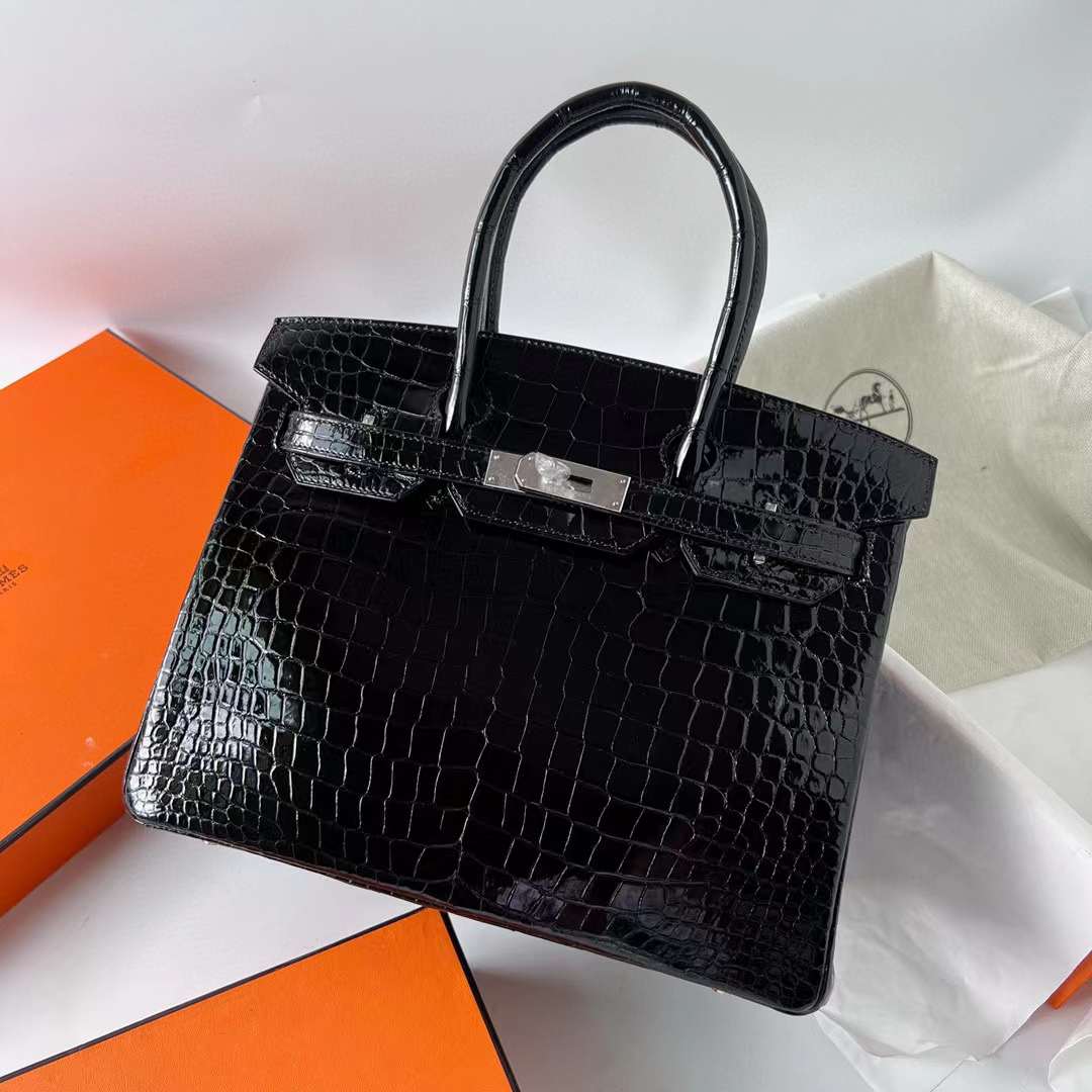 Hermès（爱马仕）Birkin 铂金包 亮面鳄鱼皮 Ck89 黑色 银扣 30cm 全手工蜡线缝 Phw