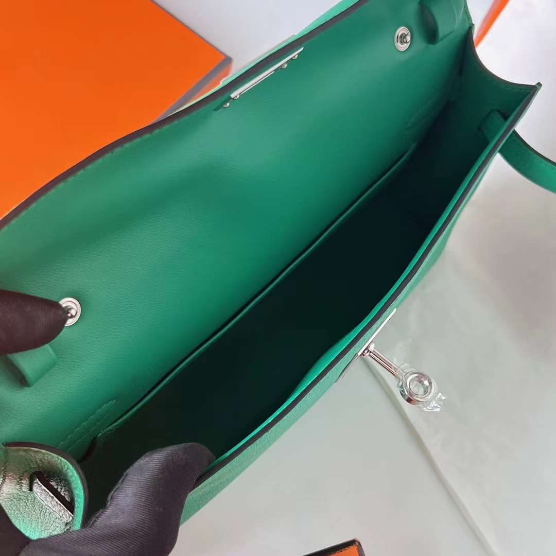 Hermès（爱马仕）Kelly Elan Chevre 进口山羊皮 6W 薄荷绿 银扣 27cm 全手工蜡线缝 Phw