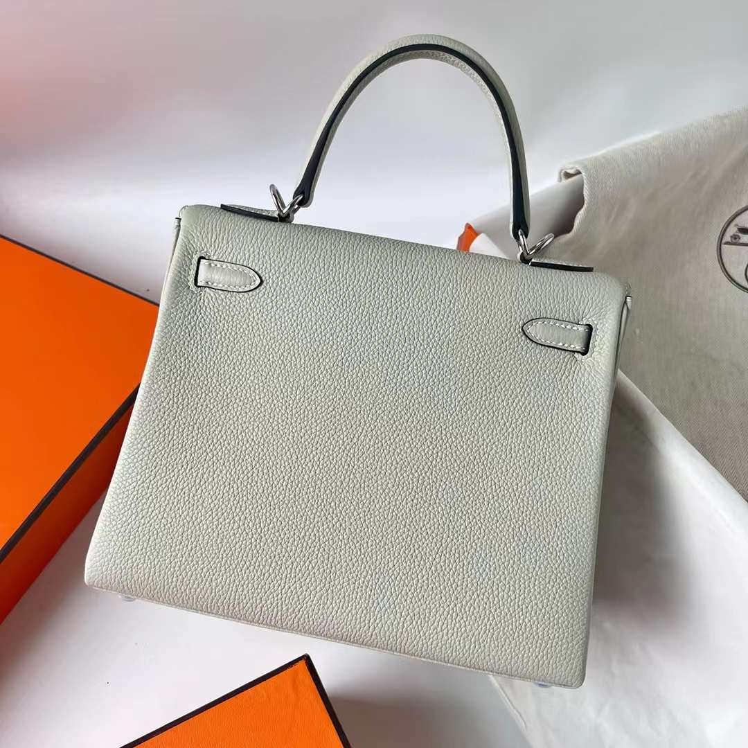 Hermès（爱马仕）Kelly 凯莉包 Togo 进口小牛皮 W0 水晶灰 银扣 25cm 全手工蜡线缝 Phw