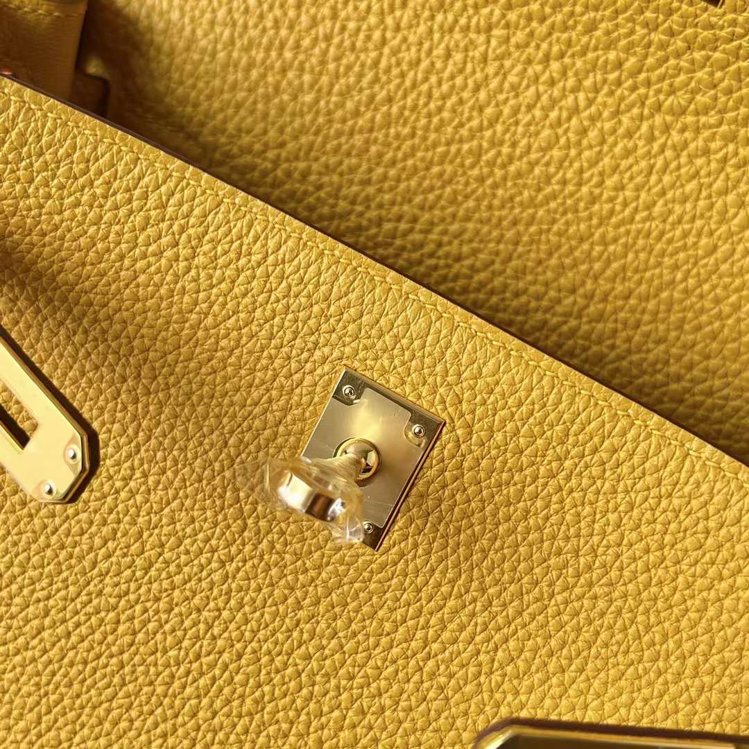 Hermès（爱马仕）Kelly 凯莉包 Togo皮 进口小牛皮 9D 琥珀黄 金扣 25cm 全手工蜡线缝 Ghw