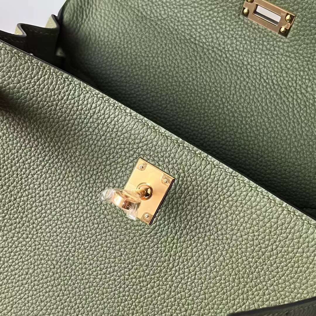 Hermès（爱马仕）Kelly 凯莉包 Togo 小牛皮 V6 丛林绿 金扣 25cm 全手工蜡线缝 Ghw