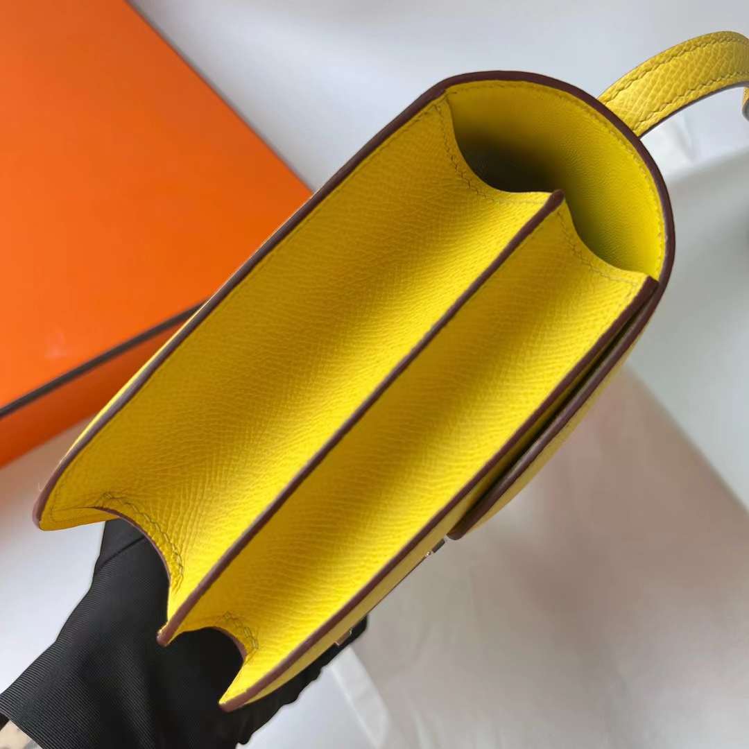 Hermès（爱马仕）Constance 空姐包 Epsom 9O 那不勒斯黄 银扣 19cm 全手工蜡线缝 Phw