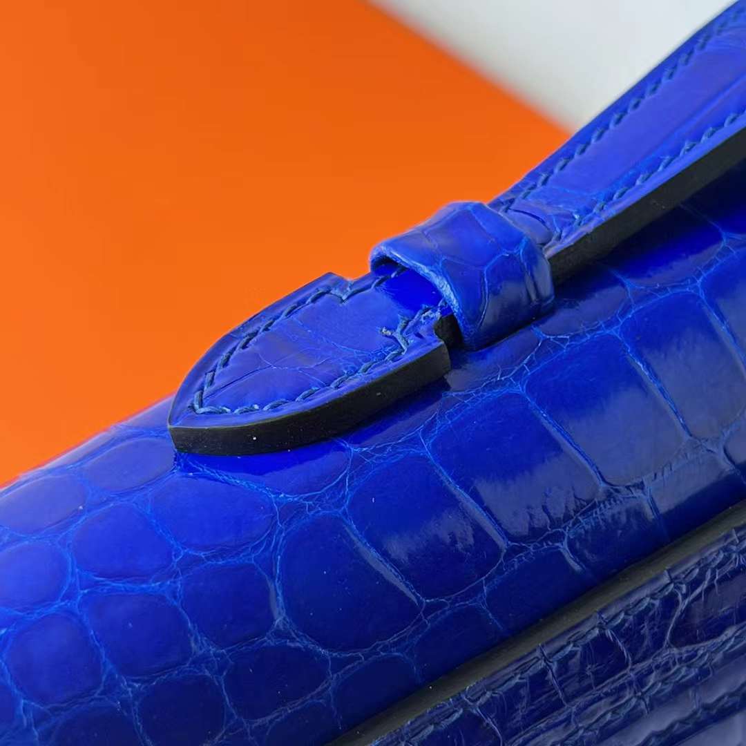 Hermès（爱马仕）Kelly cut 亮面倒v澳洲湾鳄 shiny porosus crocodile 7T 电光蓝 银扣 31cm 全手工蜡线缝 Phw