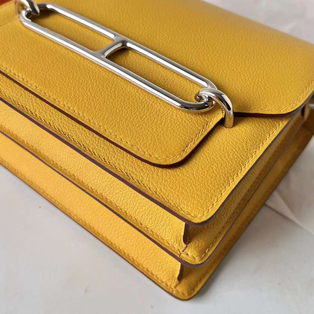 Hermès（爱马仕）Roulis 猪鼻子 Evercolor 银扣 9O 那不勒斯黄 银扣 18cm 全手工蜡线缝 Phw