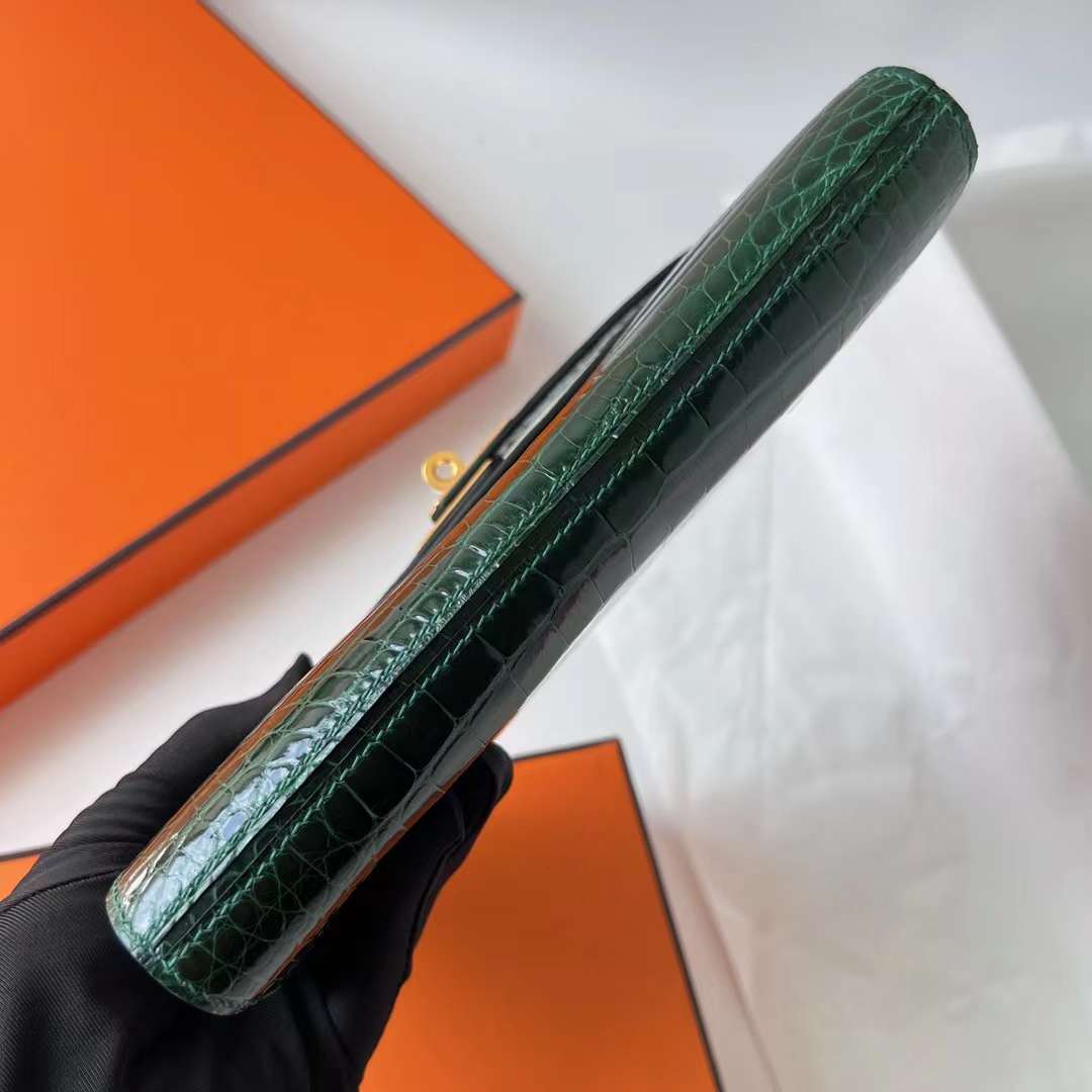 Hermès（爱马仕）Kelly to go 亮面美洲鳄鱼皮 Shiny Alligator Crocodile Ck67 祖母绿 金扣 20cm Ghw 全手工蜡线缝