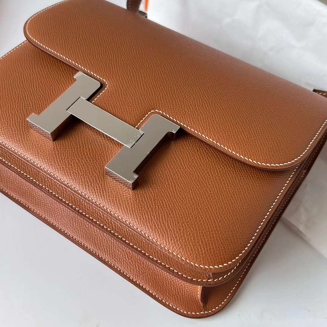 Hermès（爱马仕）Constance 空姐包 Epsom Ck37 金棕色 Gold 银扣 24cm Phw 全手工蜡线缝