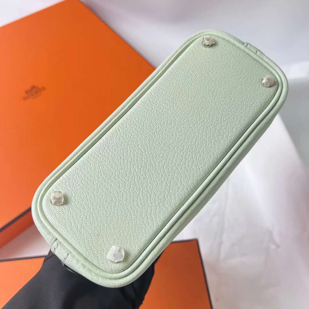 Hermès（爱马仕）Mini Bolide 迷你保龄球包 Chevre 进口山羊皮 0S 气泡绿 银扣 19cm 全手工蜡线缝 Phw