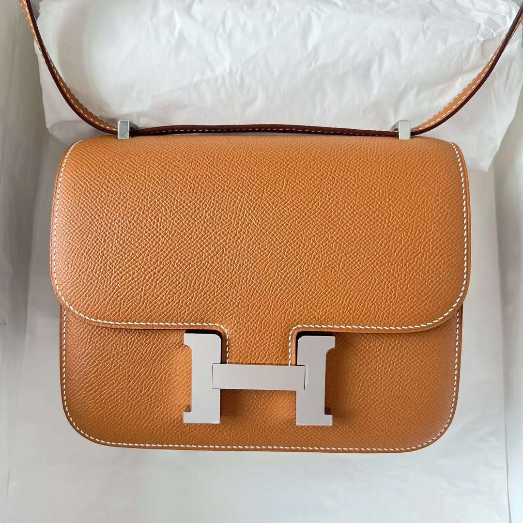 Hermès（爱马仕）Constance 空姐包 Epsom Ck37 金棕色 Gold 银扣 19cm 全手工蜡线缝 Phw
