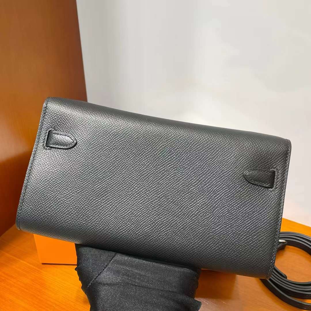 Hermès（爱马仕）Kelly to go epsom ck89 黑色 银扣 20cm 全手工蜡线缝 phw