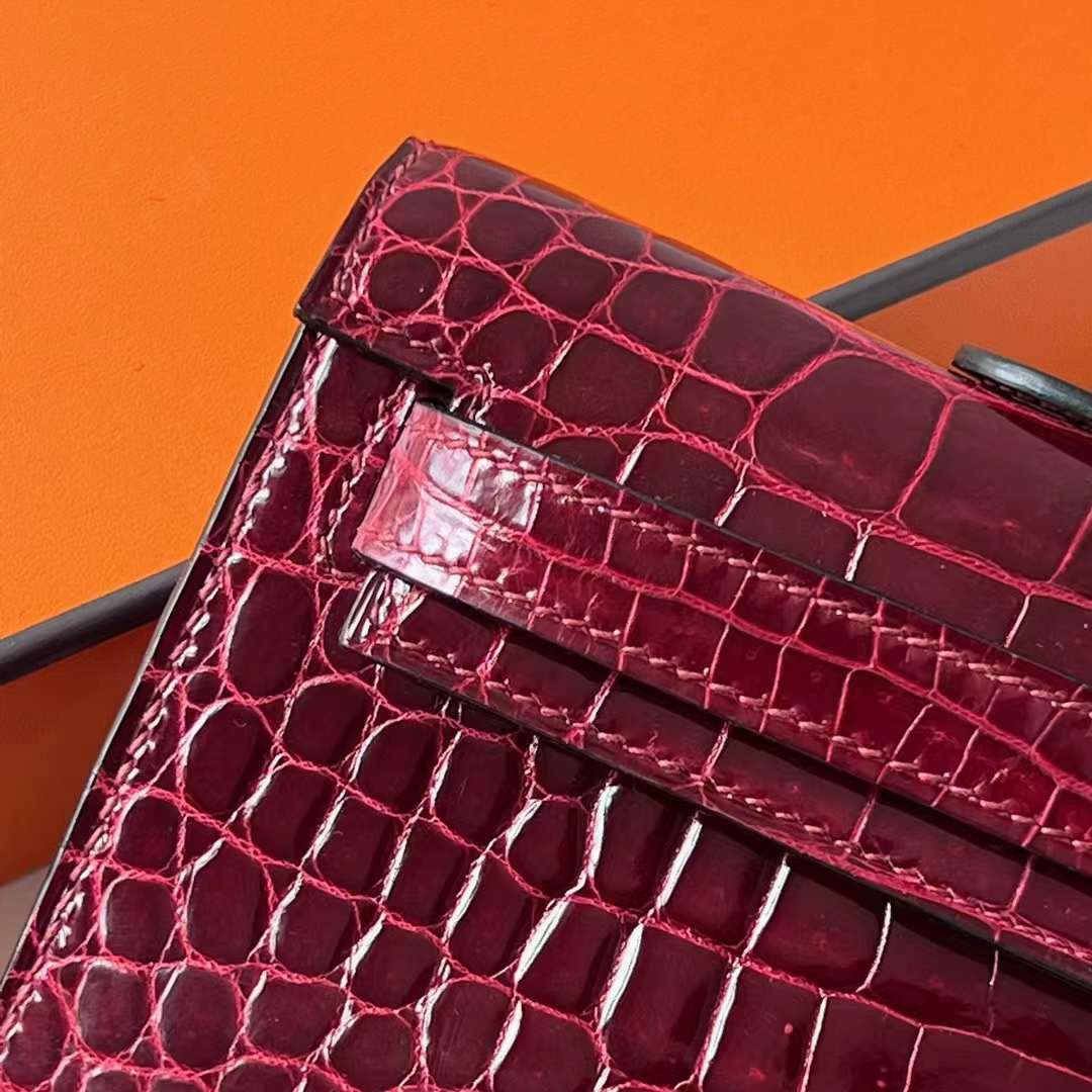 Hermès（爱马仕）Kelly cut 亮面倒v澳洲湾鳄 shiny porosus crocodile F5 勃艮第酒红 Bourgogne 银扣 31cm 全手工蜡线缝 Phw