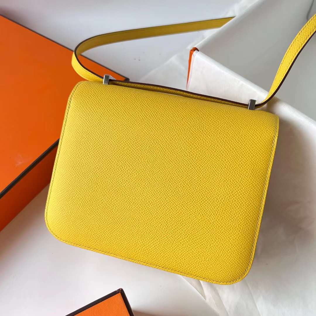 Hermès（爱马仕）Constance 空姐包 Epsom 9O 那不勒斯黄 银扣 19cm 全手工蜡线缝 Phw