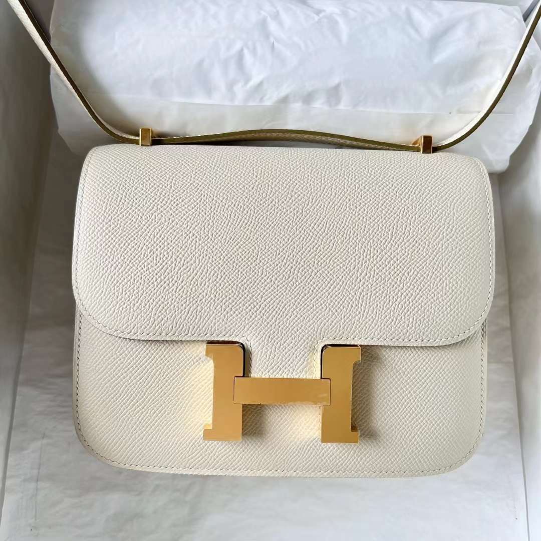 Hermès（爱马仕）Constance 空姐包 Epsom 镜子款 Ck10 奶昔白 金扣 1-19cm 全手工蜡线缝 Ghw