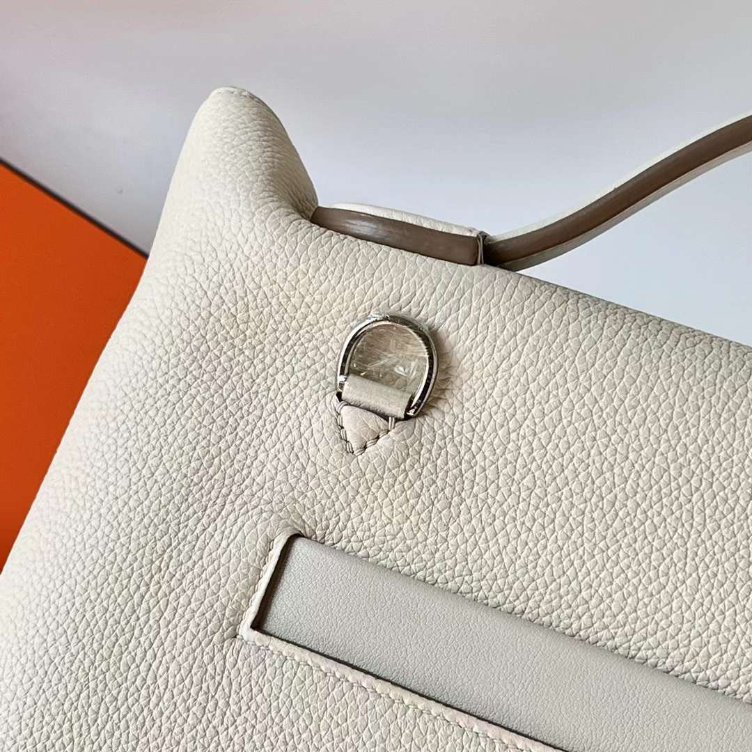 Hermès（爱马仕）Kelly 2424 Maurice 拼 雾面美洲鳄鱼皮 8L 冰川白 银扣 29cm 全手工蜡线缝制 Phw