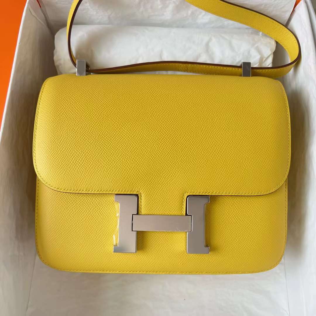 Hermès（爱马仕）Constance 空姐包 Epsom 9O 那不勒斯黄 Jaune de Naples 银扣 24cm Phw 全手工蜡线缝