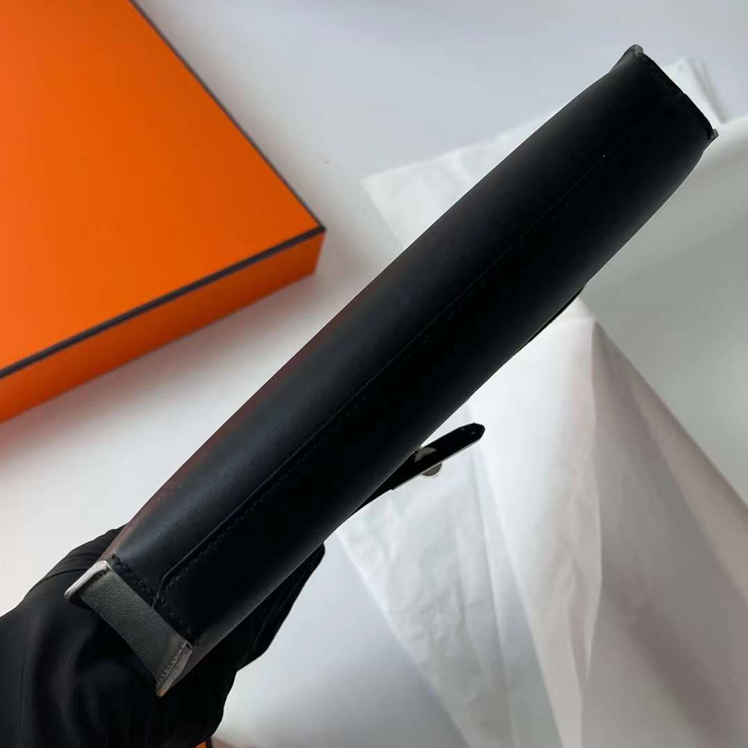 Hermès（爱马仕）Kelly Depeches 手包 Swift Ck89 黑色 银扣 25cm 全手工蜡线缝 Phw