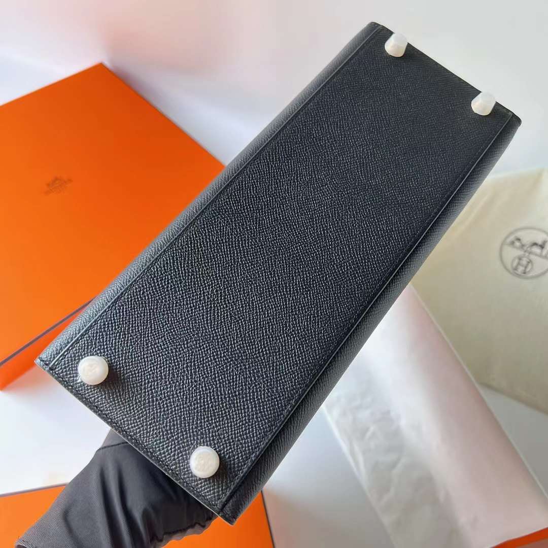 Hermès（爱马仕）Kelly 凯莉包 Epsom Ck89 黑色 Noir 金扣 28cm 全手工蜡线缝 Ghw