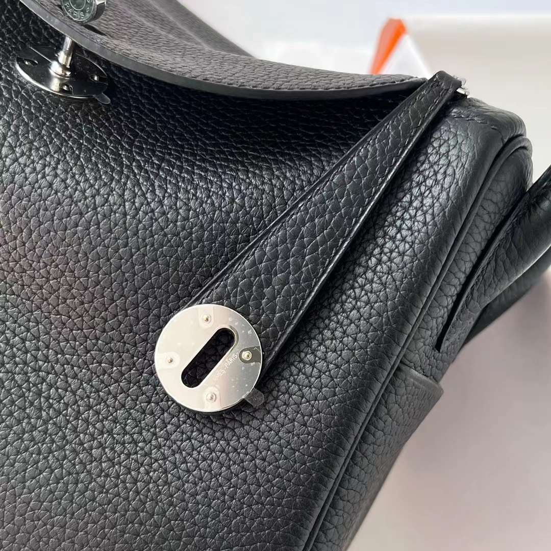 Hermès（爱马仕）Lindy 琳迪包 Touch Clemence 拼 雾面鳄鱼皮 Ck89 黑色 银扣 26cm 全手工蜡线缝制 Phw