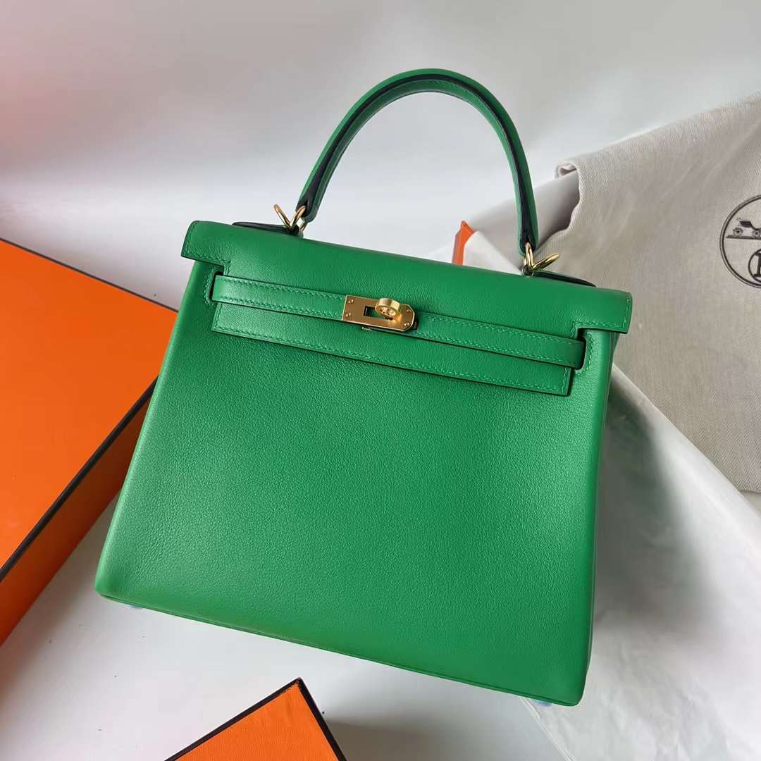 Hermès（爱马仕）Kelly 凯莉包 Swift 进口平纹皮 k1 竹子绿 金扣 25cm 全手工蜡线缝 Ghw