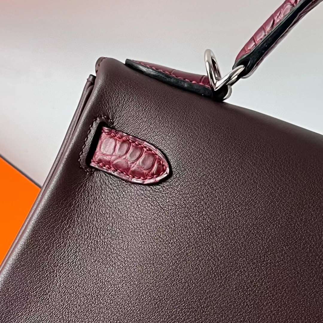 Hermès（爱马仕）Kelly 凯莉包 Swift 拼 雾面鳄鱼皮 0G 马鞍红 银扣 28cm 全手工蜡线缝 Phw