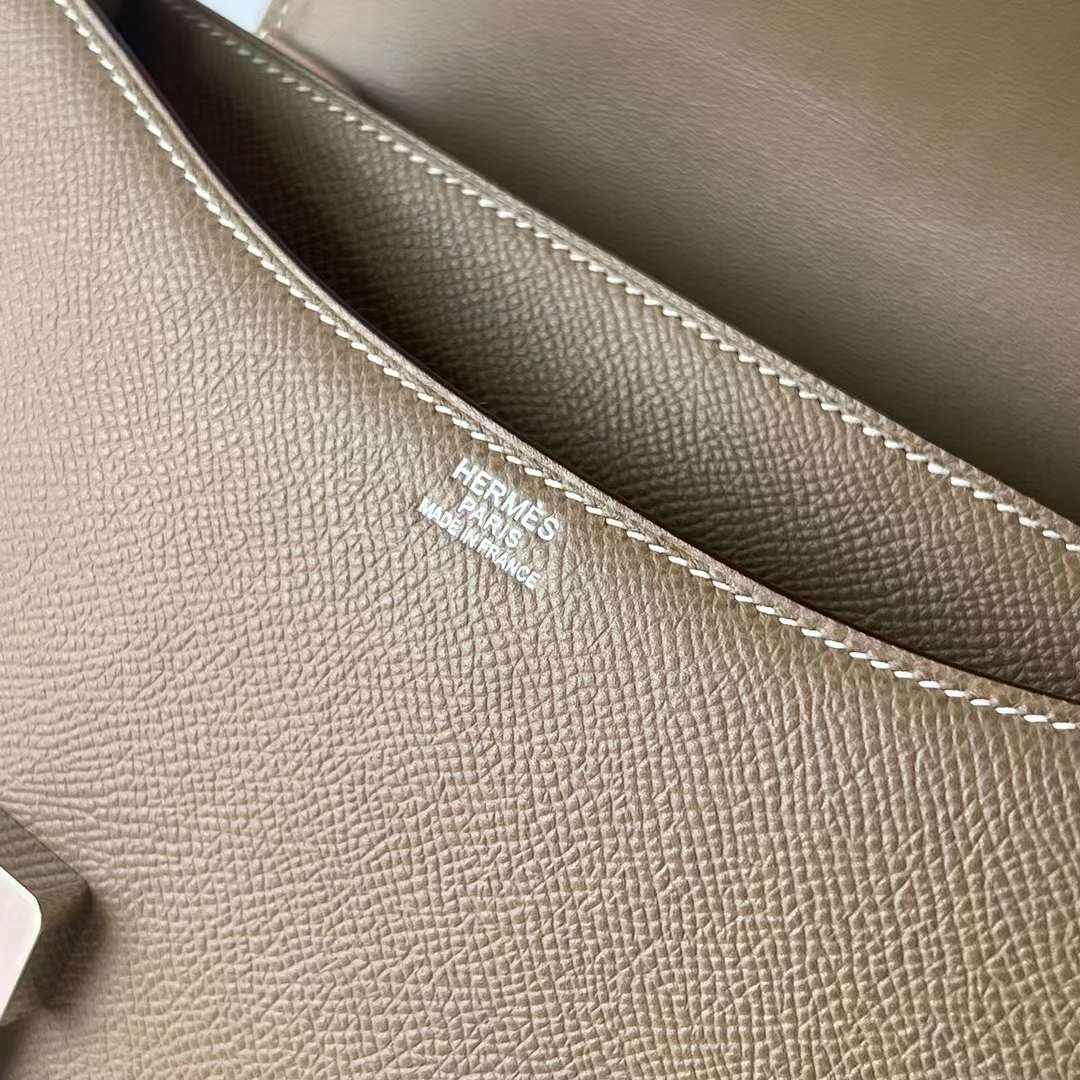 Hermès（爱马仕）Constance 空姐包 Epsom Ck18 大象灰 Etoupe 银扣 24cm 全手工蜡线缝