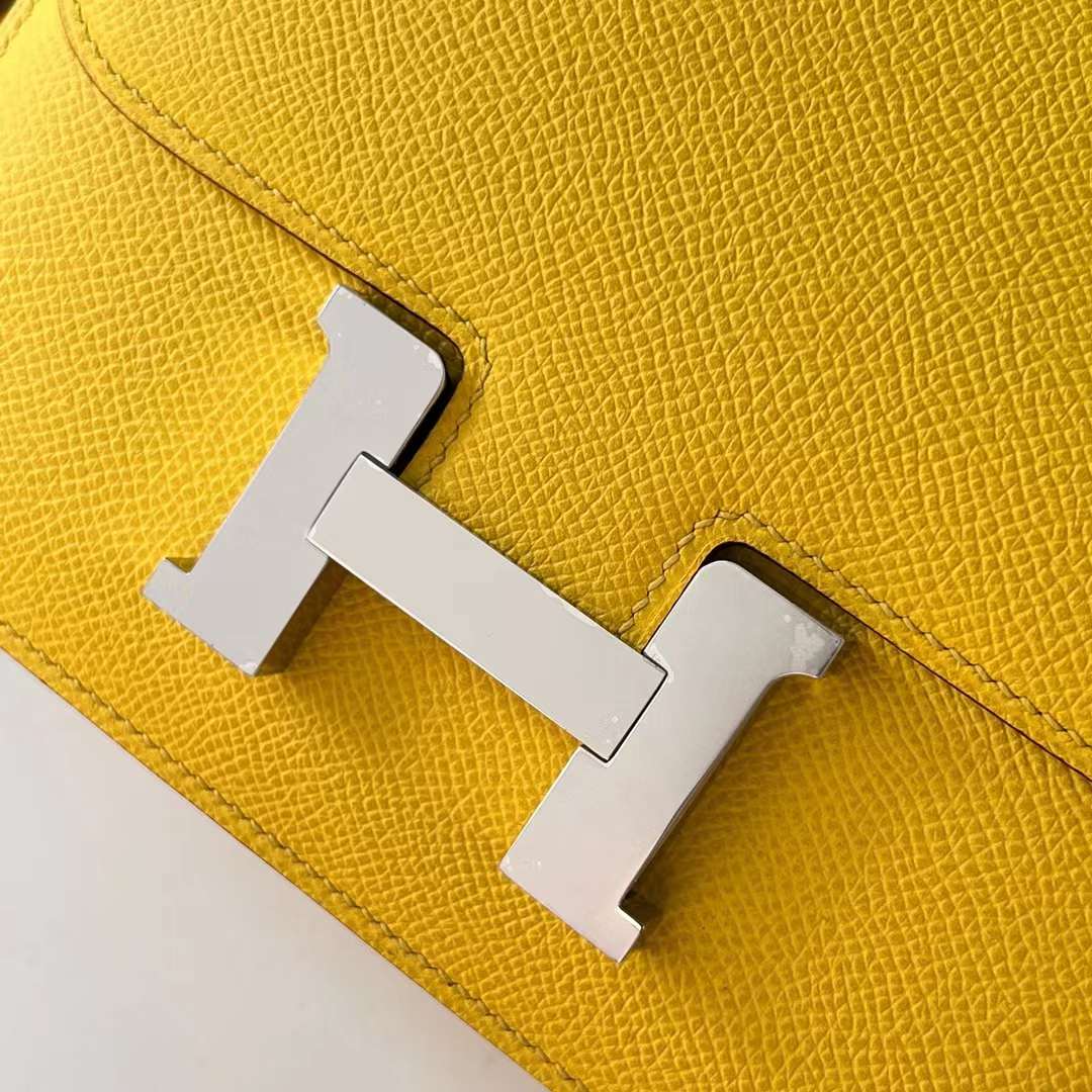Hermès（爱马仕）Constance 空姐包 Epsom 9O 那不勒斯黄 银扣 19cm 全手工蜡线缝 Phw