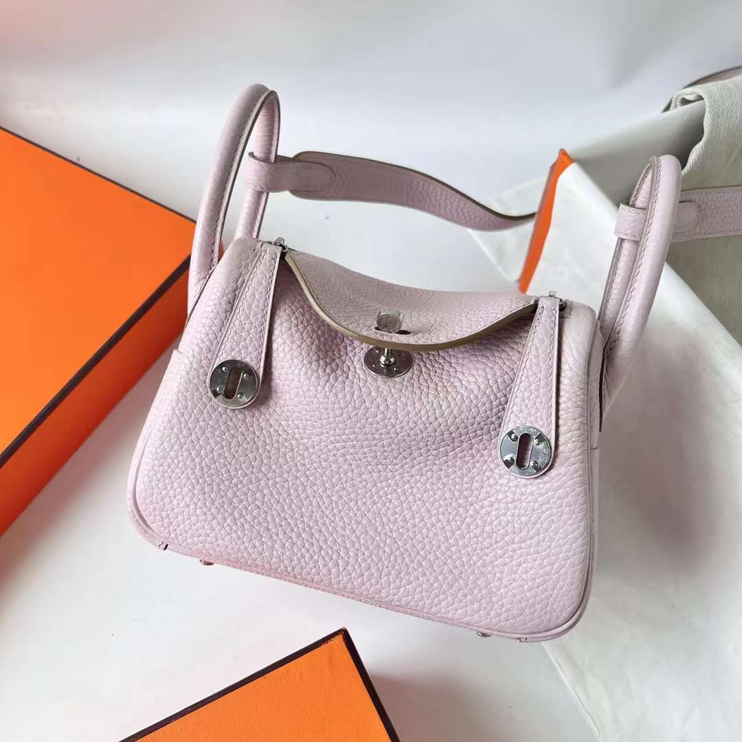 Hermès（爱马仕）Mini Lindy 迷你琳迪 Clemence 进口大牛皮 09 梦幻粉紫 内拼 i2 奶油白 银扣 19cm 全手工蜡线缝 Phw