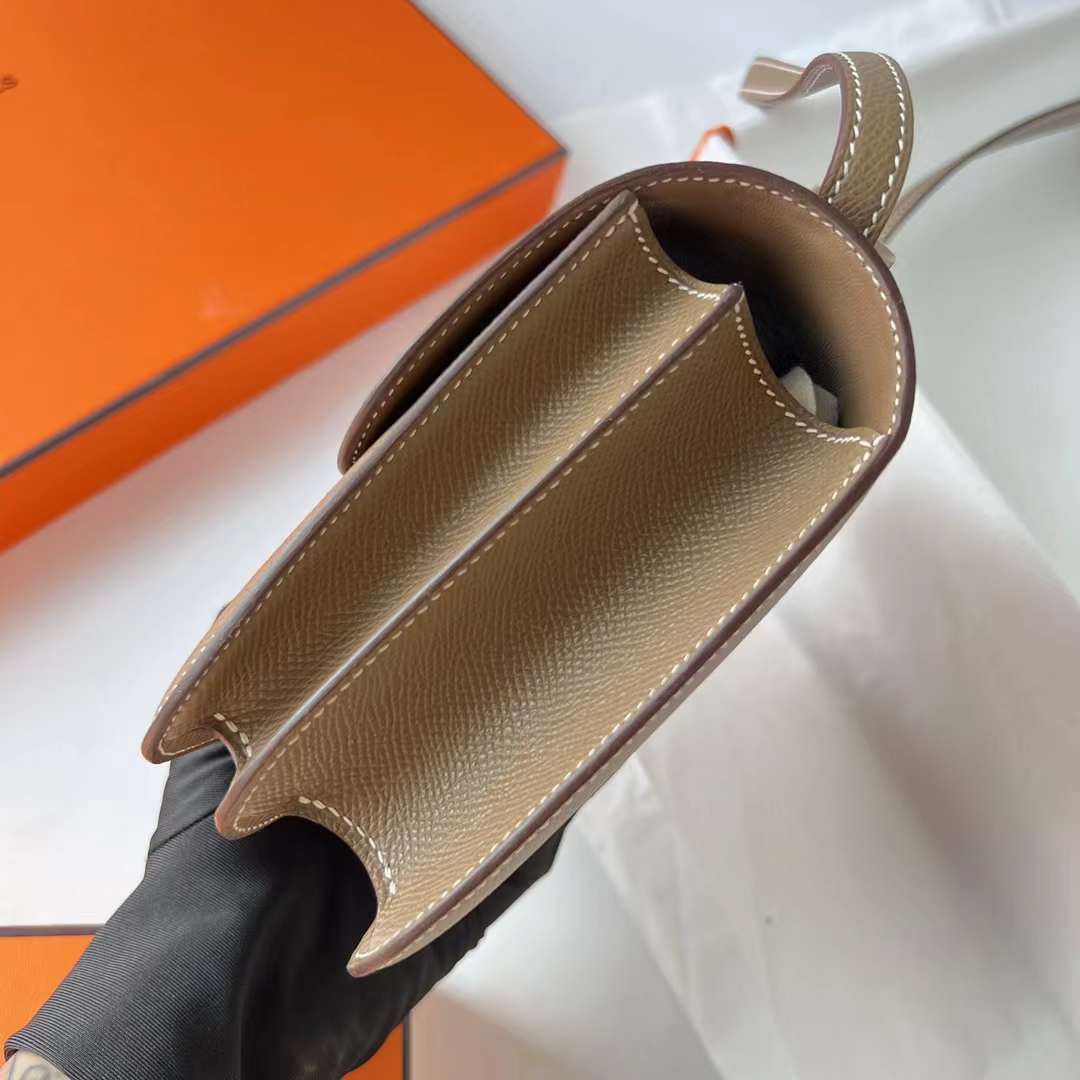Hermès（爱马仕）Constance 空姐包 Epsom Ck18 大象灰 Etoupe 银扣 19cm 全手工蜡线缝 Phw