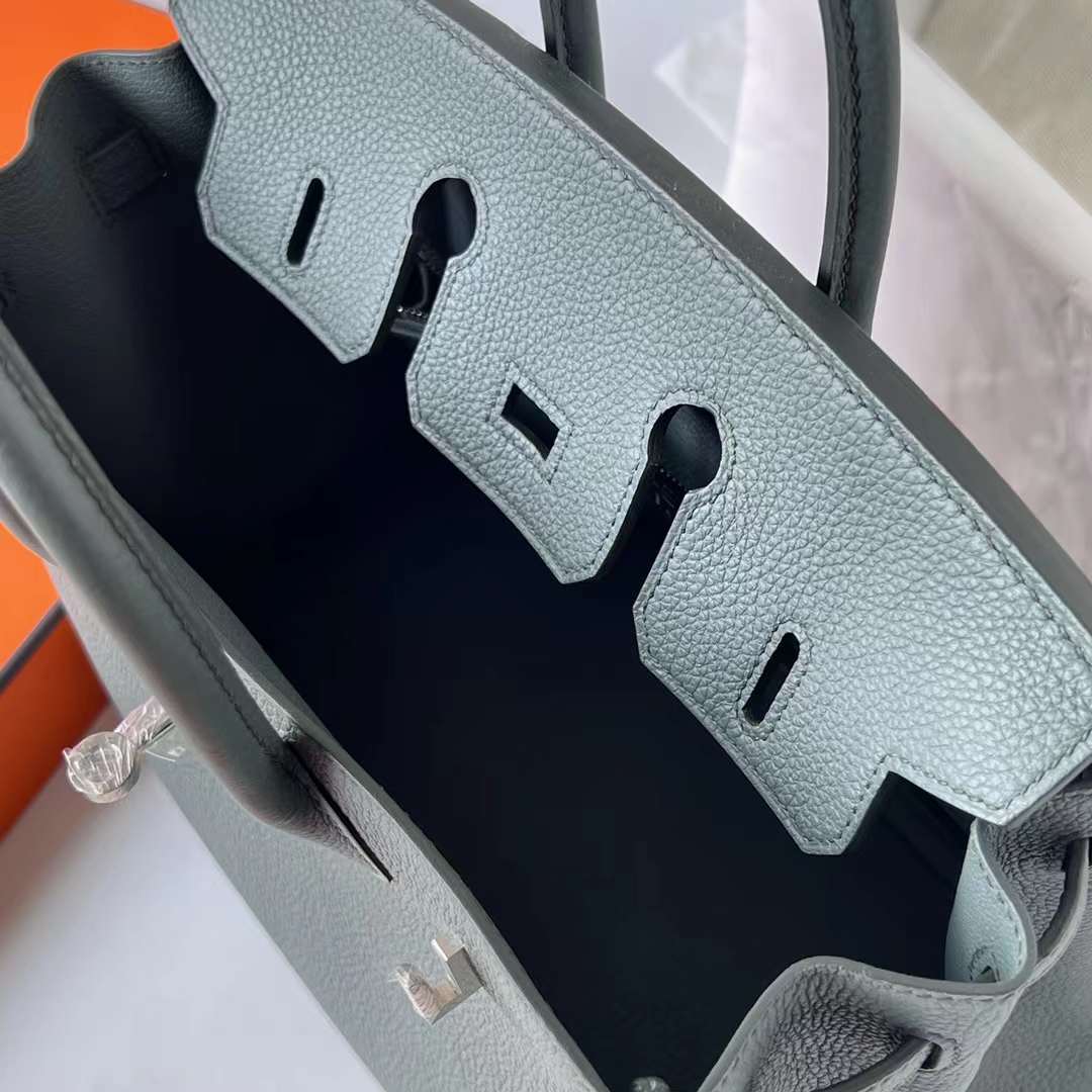 Hermès（爱马仕）Birkin 铂金包 Togo 顶级小牛皮 Cc63 杏绿色 银扣 25cm 全手工蜡线缝 Phw