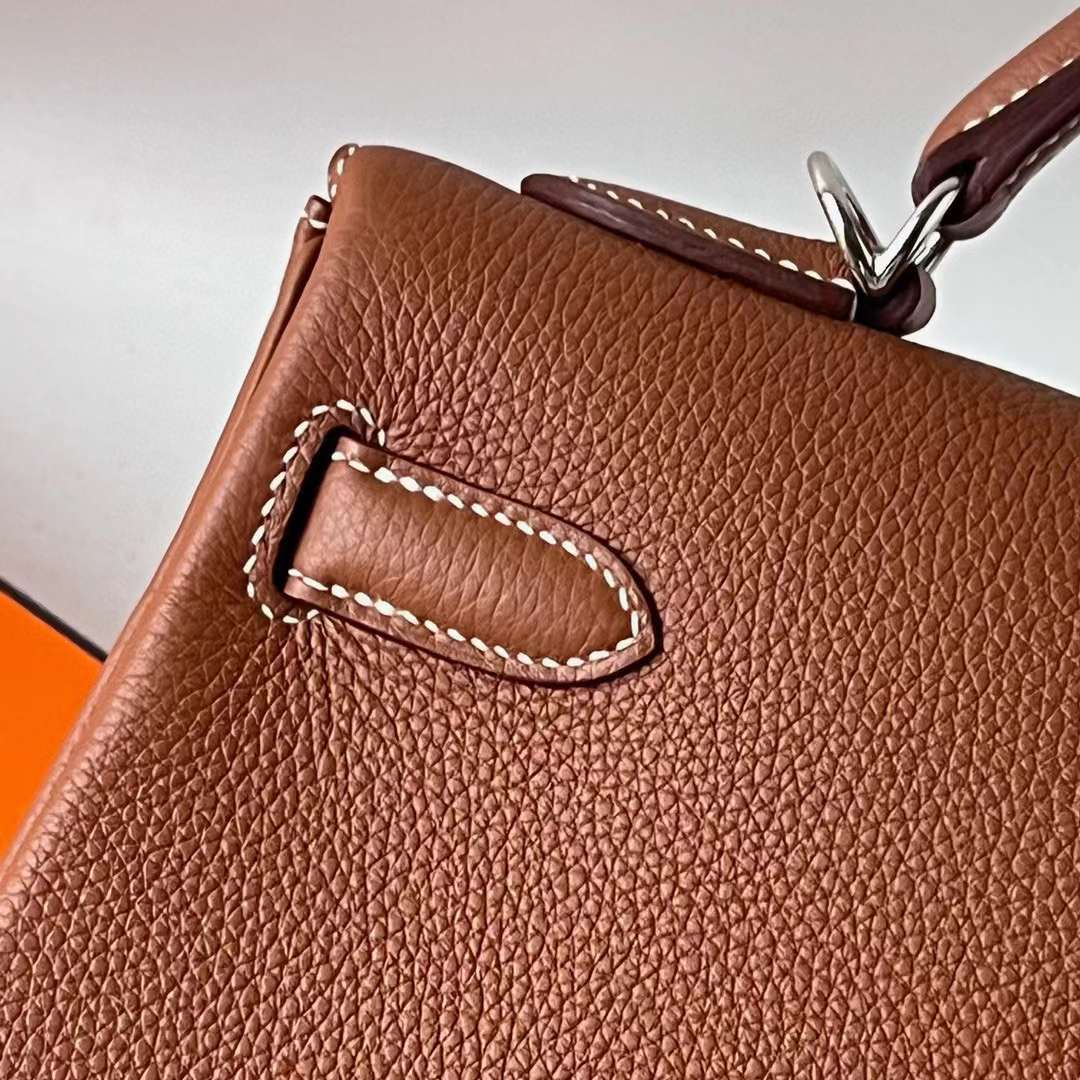Hermès（爱马仕）Kelly 凯莉包 Togo 顶级小牛皮 Ck37 金棕色 银扣 32cm 全手工蜡线缝 Phw