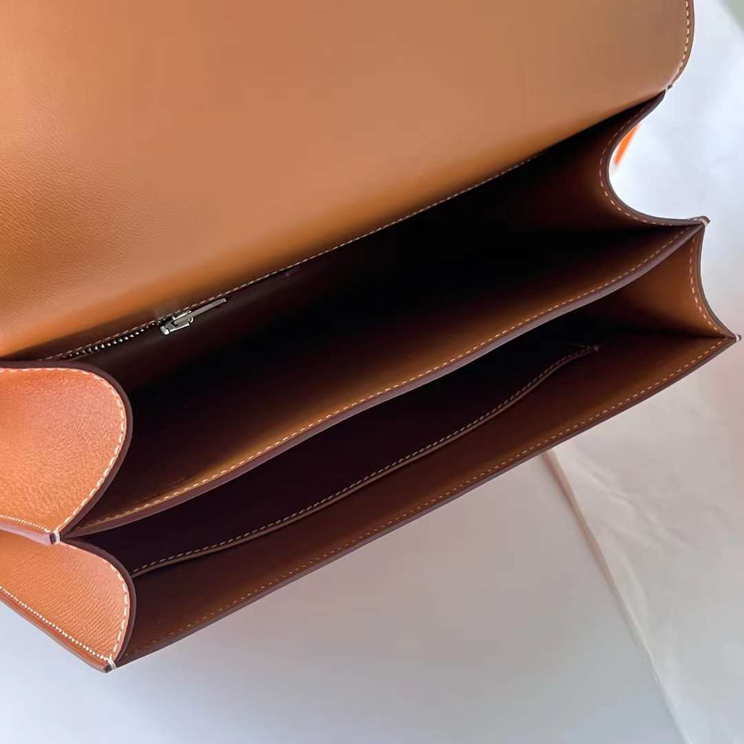 Hermès（爱马仕）Constance 空姐包 Epsom Ck37 金棕色 Gold 银扣 24cm Phw 全手工蜡线缝