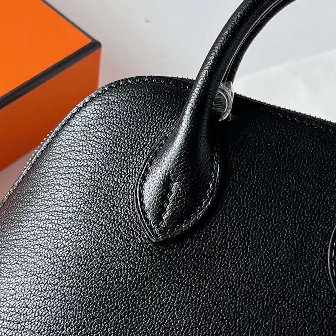Hermès（爱马仕）Mini Bolide 迷你保龄球包 Chevre 进口山羊皮 Ck89 黑色 银扣 19cm 全手工蜡线缝 Phw