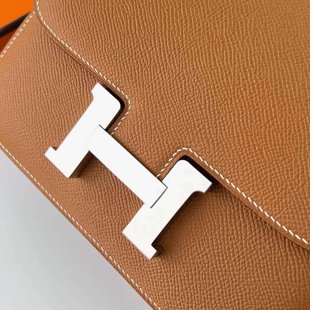 Hermès（爱马仕）Constance 空姐包 Epsom Ck37 金棕色 Gold 银扣 19cm 全手工蜡线缝 Phw
