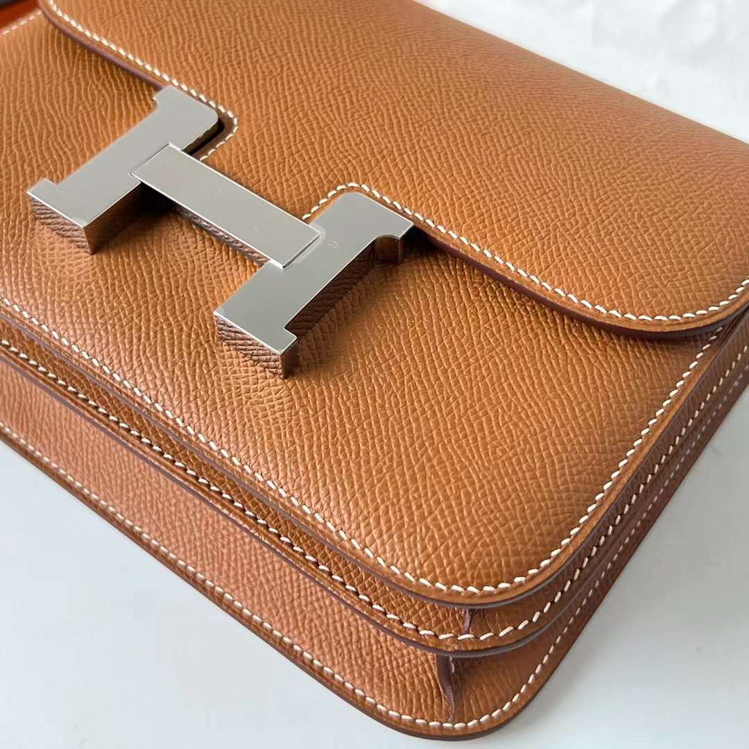 Hermès（爱马仕）Constance 空姐包 Epsom Ck37 金棕色 Gold 银扣 19cm 全手工蜡线缝 Phw