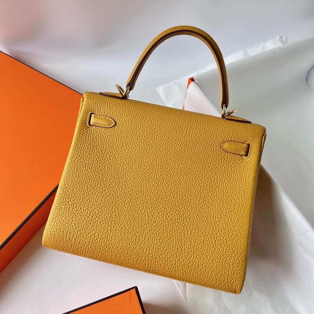 Hermès（爱马仕）Kelly 凯莉包 Togo皮 进口小牛皮 9D 琥珀黄 金扣 25cm 全手工蜡线缝 Ghw