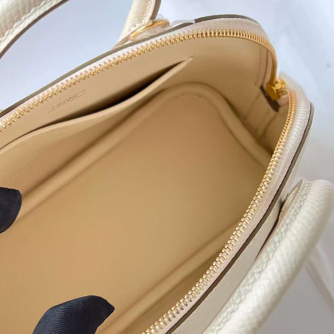 Hermès（爱马仕）Mini Bolide 迷你保龄球包 Epsom Ck10 奶昔白 金扣 19cm 全手工蜡线缝制 Ghw
