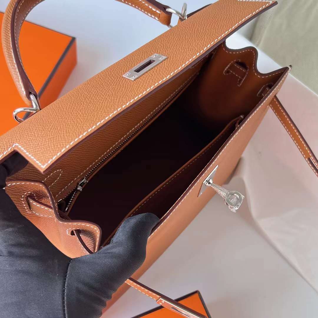 Hermès（爱马仕）Kelly 凯莉包 Epsom 进口手掌纹 Ck37 金棕色 银扣 25cm 全手工蜡线缝 Phw