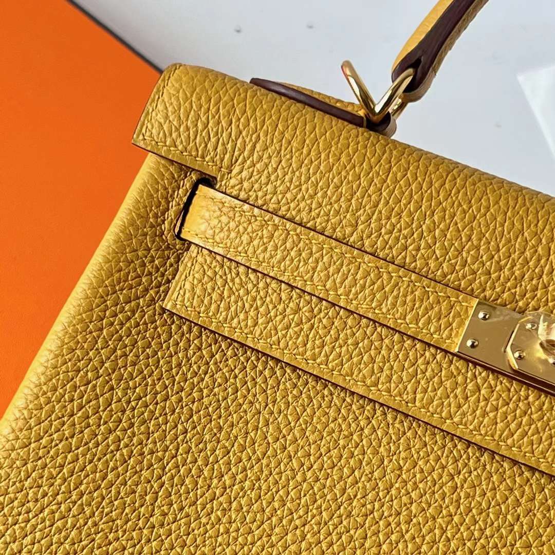 Hermès（爱马仕）Kelly 凯莉包 Togo皮 进口小牛皮 9D 琥珀黄 金扣 25cm 全手工蜡线缝 Ghw