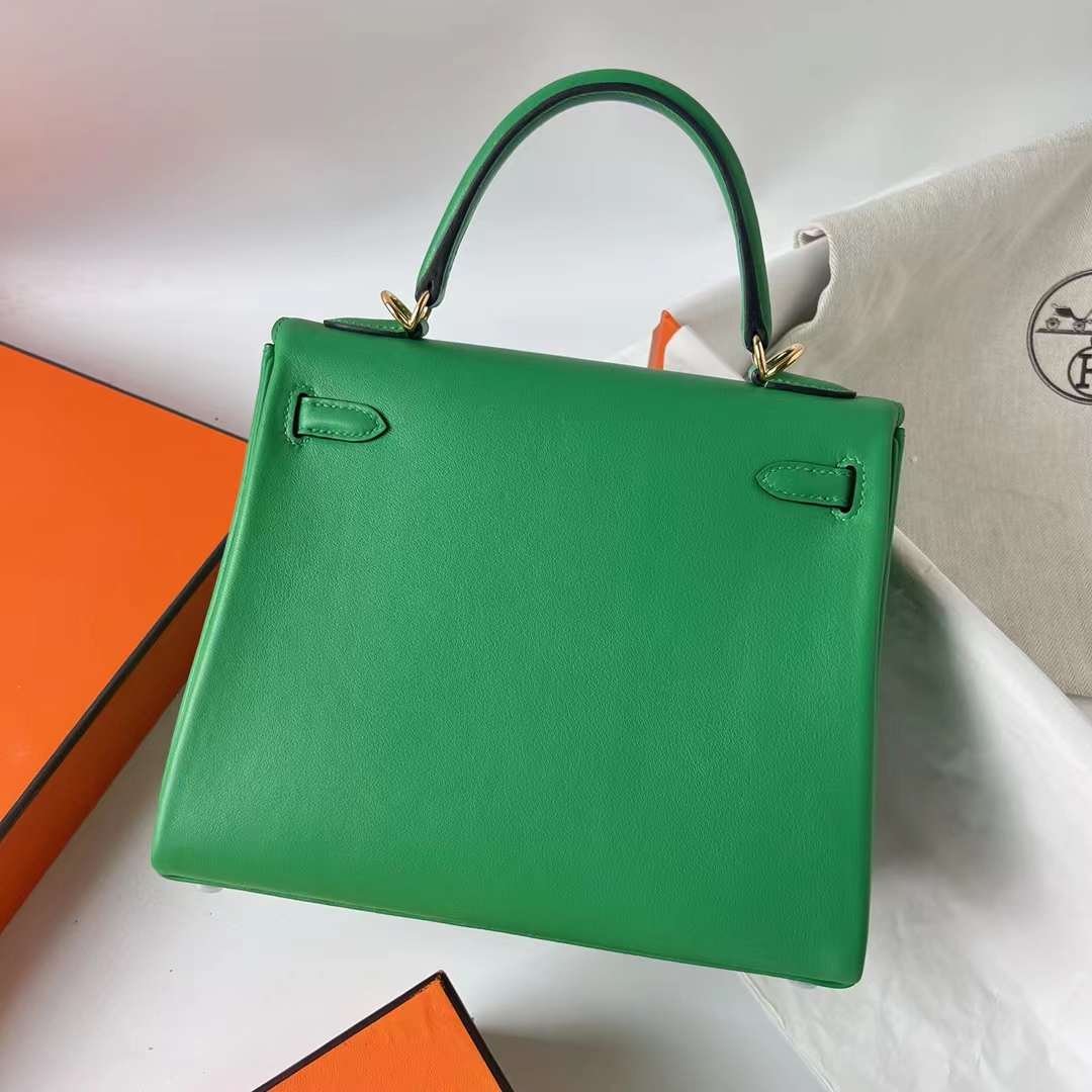 Hermès（爱马仕）Kelly 凯莉包 Swift 进口平纹皮 k1 竹子绿 金扣 25cm 全手工蜡线缝 Ghw