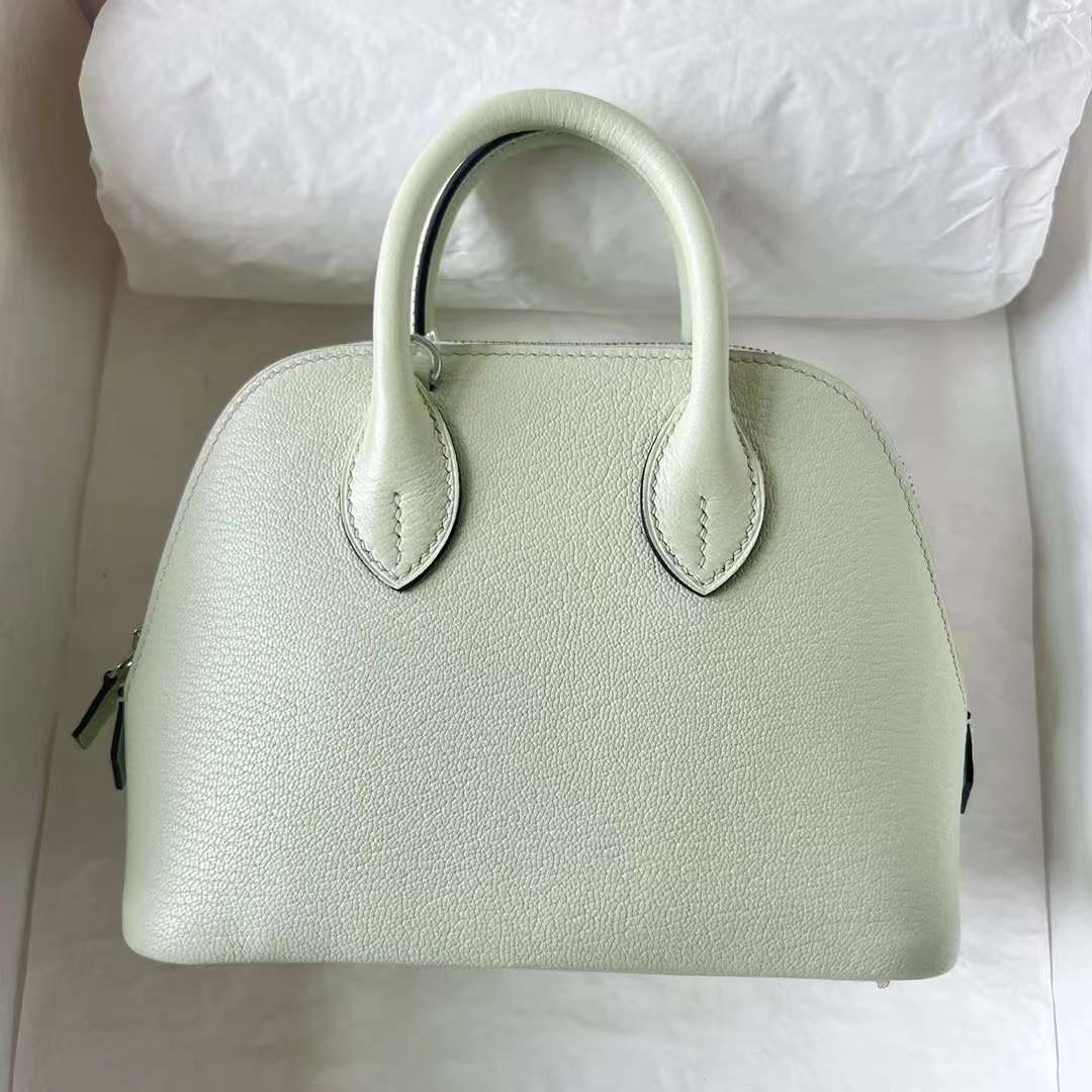 Hermès（爱马仕）Mini Bolide 迷你保龄球包 Chevre 进口山羊皮 0S 气泡绿 银扣 19cm 全手工蜡线缝 Phw