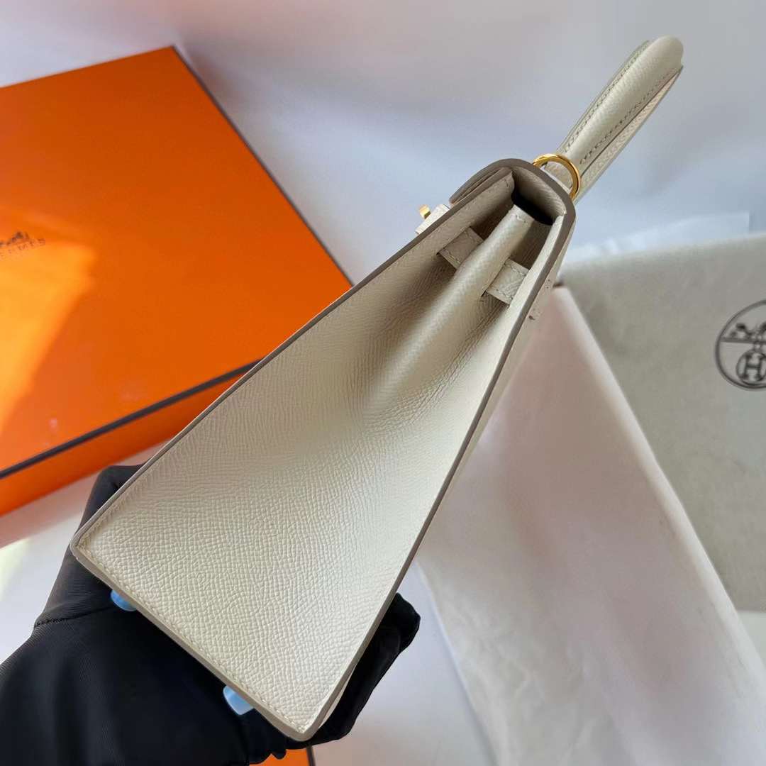 Hermès（爱马仕）Kelly 凯莉包 Epsom Ck10 奶昔白 Craie 金扣 25cm 全手工蜡线缝 Ghw