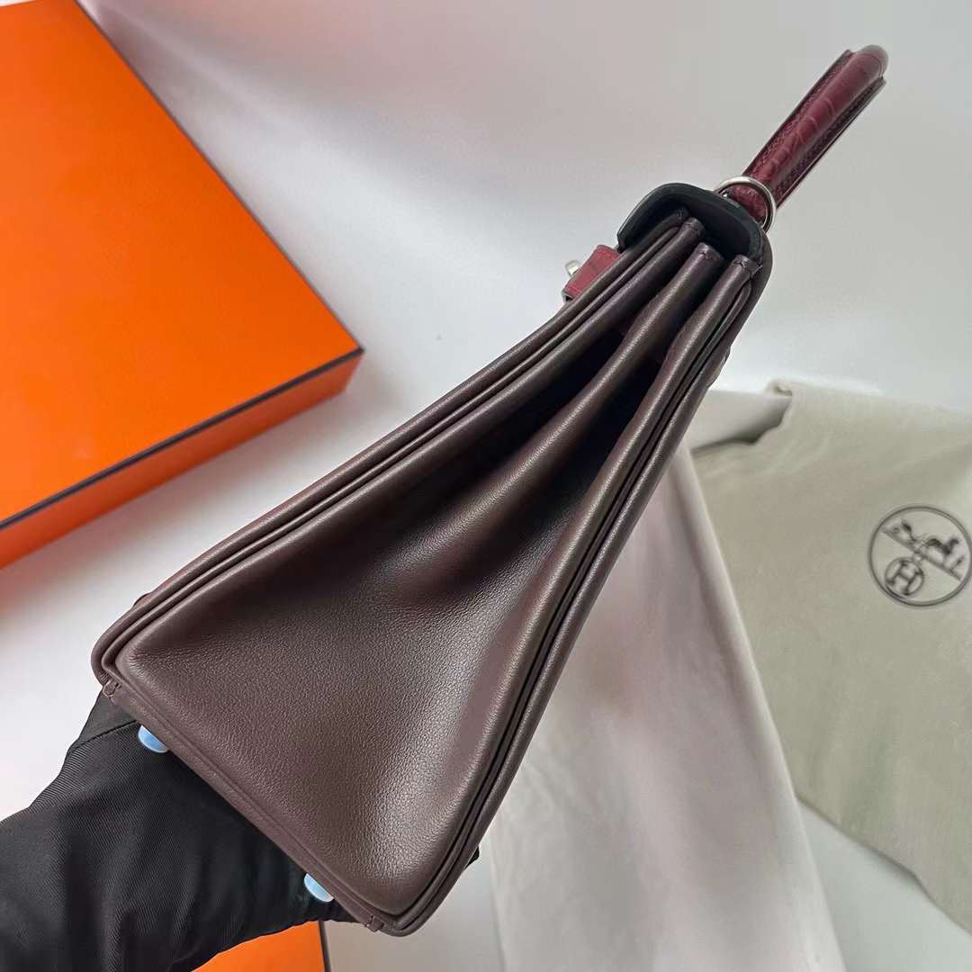 Hermès（爱马仕）Kelly 凯莉包 Swift 拼 雾面鳄鱼皮 0G 马鞍红 银扣 28cm 全手工蜡线缝 Phw