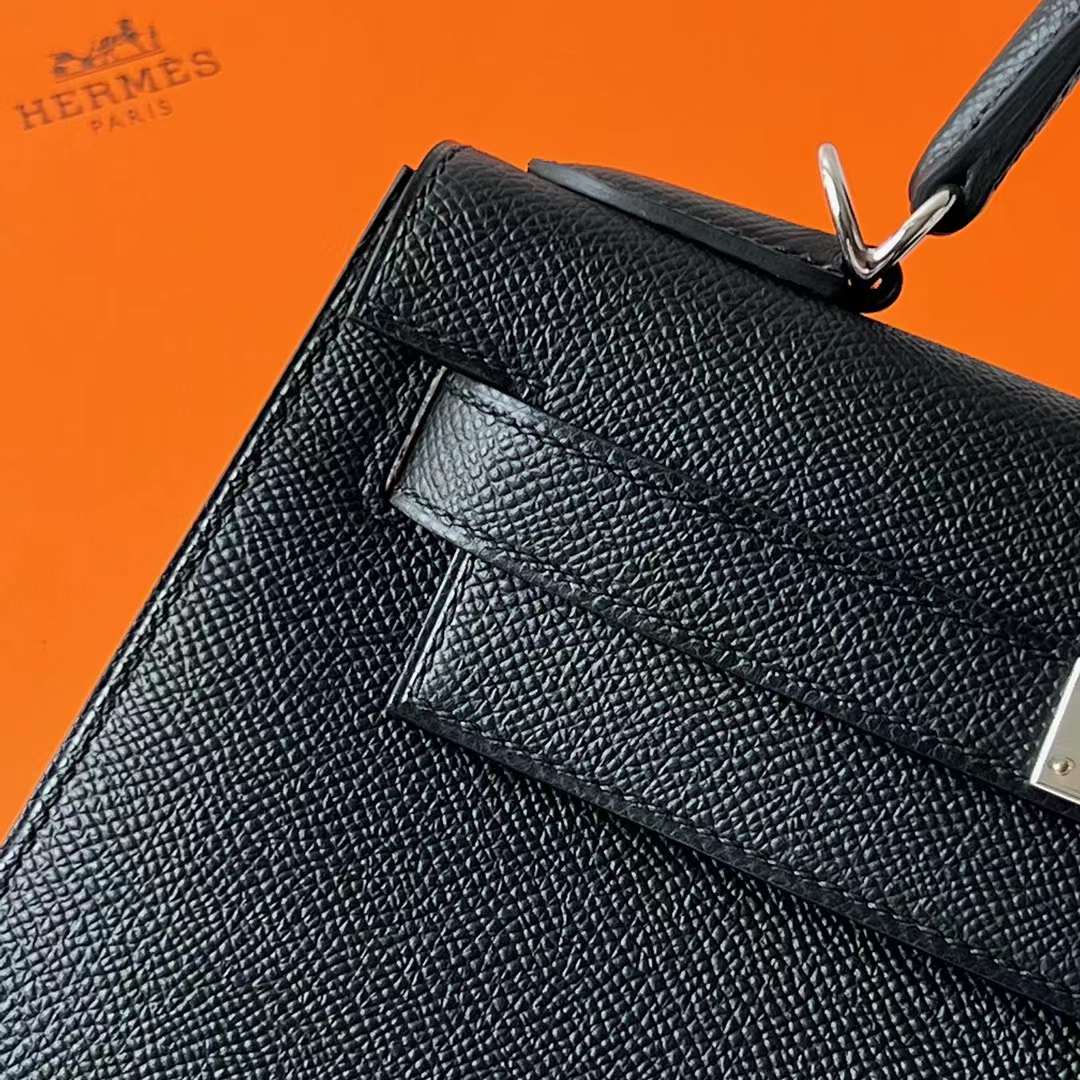 Hermès（爱马仕）Kelly 凯莉包 Epsom Ck89 黑色 Noir 银扣 28cm 全手工蜡线缝 Phw